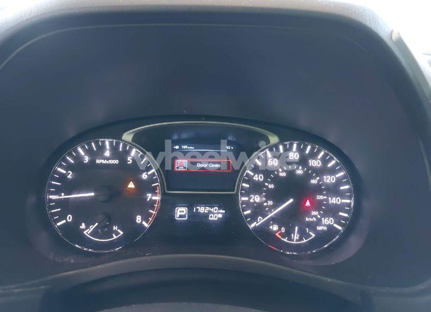 Photo 7 of 2013 Nissan Pathfinder SL (VIN 5N1AR2MN5DC629183)