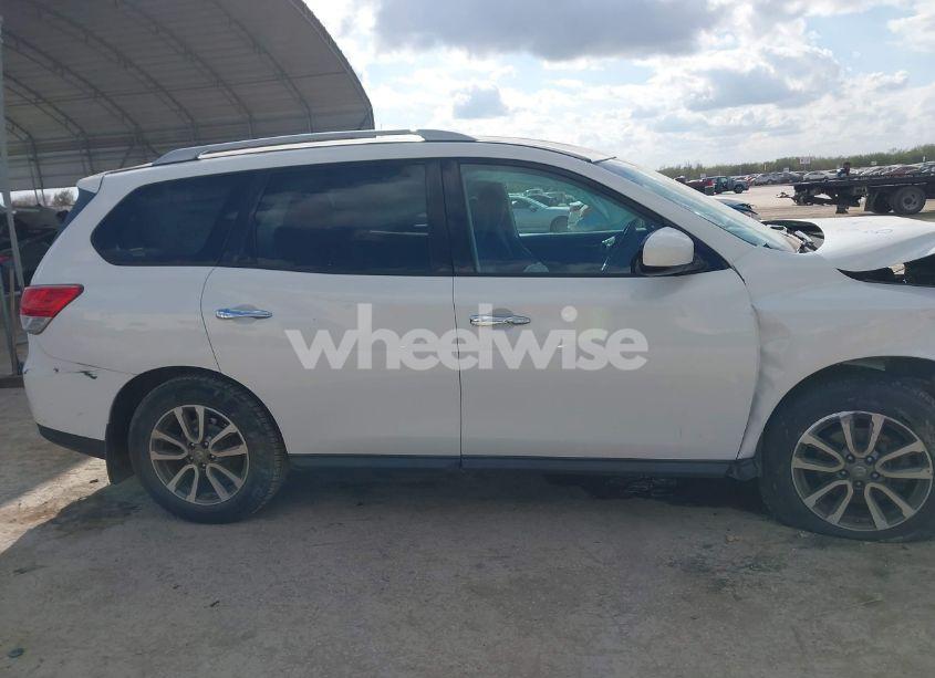 Photo 14 of 2013 Nissan Pathfinder SV (VIN 5N1AR2MN5DC661485)