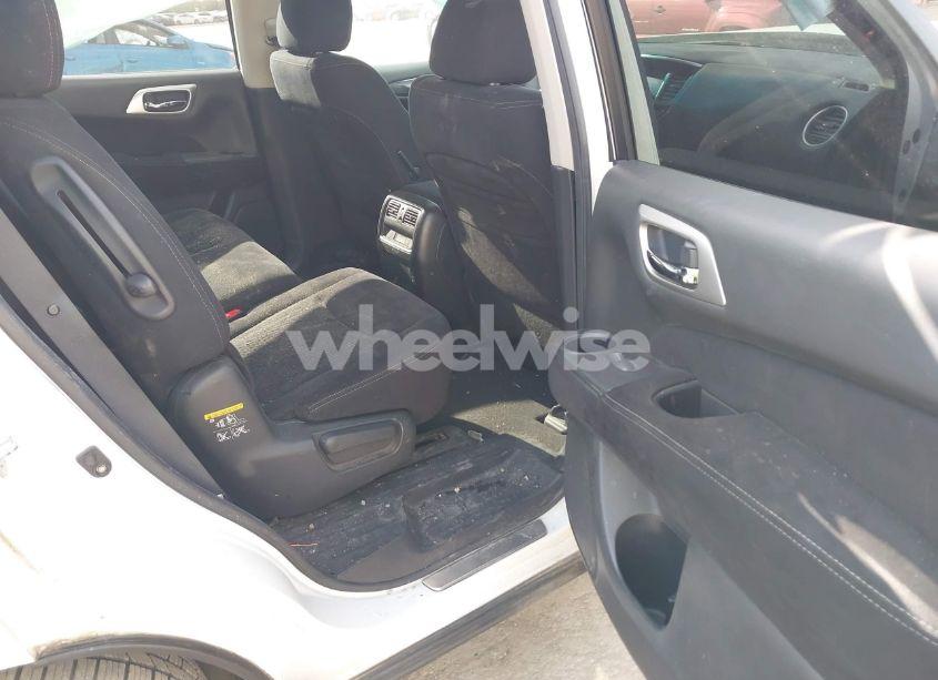 Photo 8 of 2013 Nissan Pathfinder SV (VIN 5N1AR2MN5DC661485)