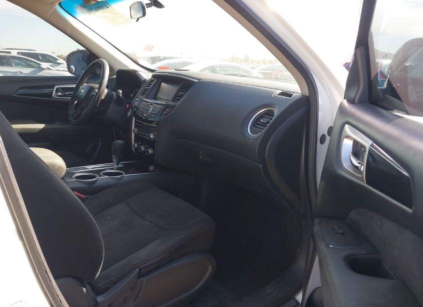 Photo 5 of 2013 Nissan Pathfinder SV (VIN 5N1AR2MN5DC680845)