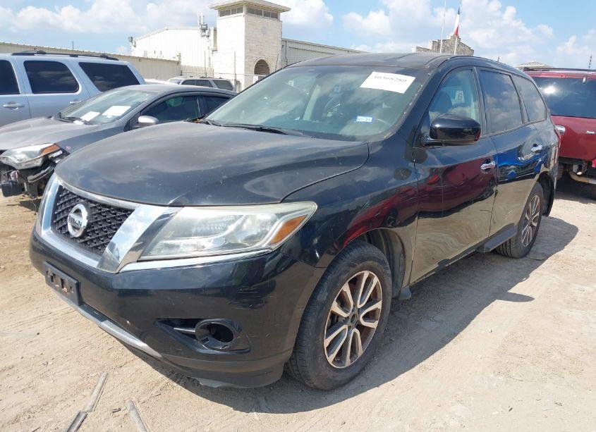 Photo 2 of 2013 Nissan Pathfinder S (VIN 5N1AR2MN5DC682367)