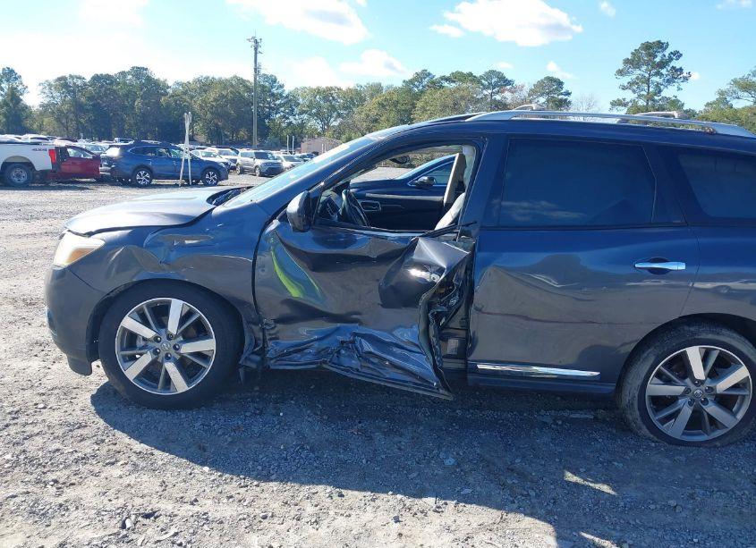 Photo 6 of 2014 Nissan Pathfinder PLATINUM (VIN 5N1AR2MN5EC600137)