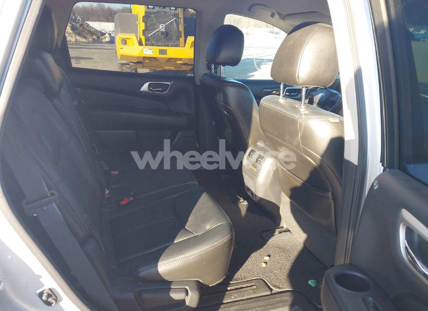 Photo 8 of 2014 Nissan Pathfinder SL (VIN 5N1AR2MN5EC621800)