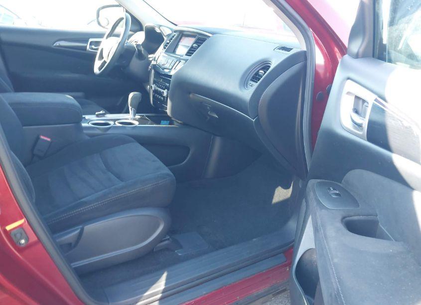 Photo 5 of 2014 Nissan Pathfinder S (VIN 5N1AR2MN5EC675694)