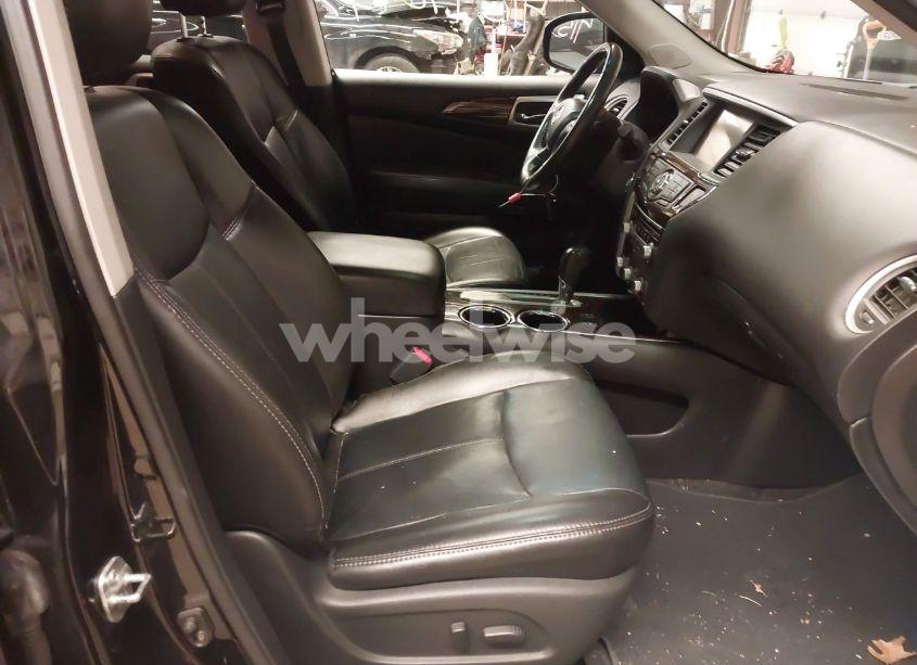 Photo 5 of 2014 Nissan Pathfinder SL (VIN 5N1AR2MN5EC685917)