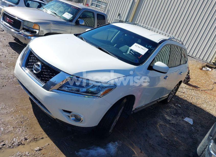 Photo 2 of 2014 Nissan Pathfinder SL (VIN 5N1AR2MN5EC704062)