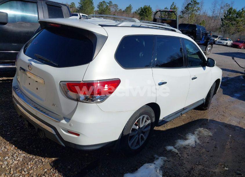 Photo 4 of 2014 Nissan Pathfinder SL (VIN 5N1AR2MN5EC704062)