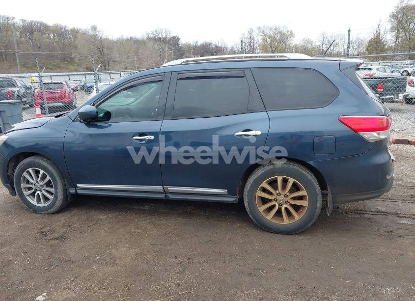 Photo 14 of 2015 Nissan Pathfinder SL (VIN 5N1AR2MN5FC622513)