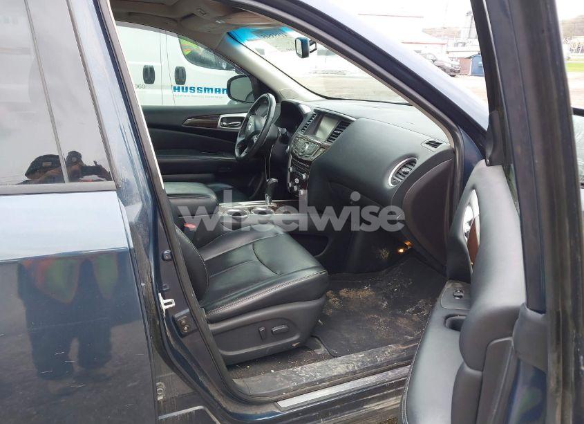 Photo 5 of 2015 Nissan Pathfinder SL (VIN 5N1AR2MN5FC622513)