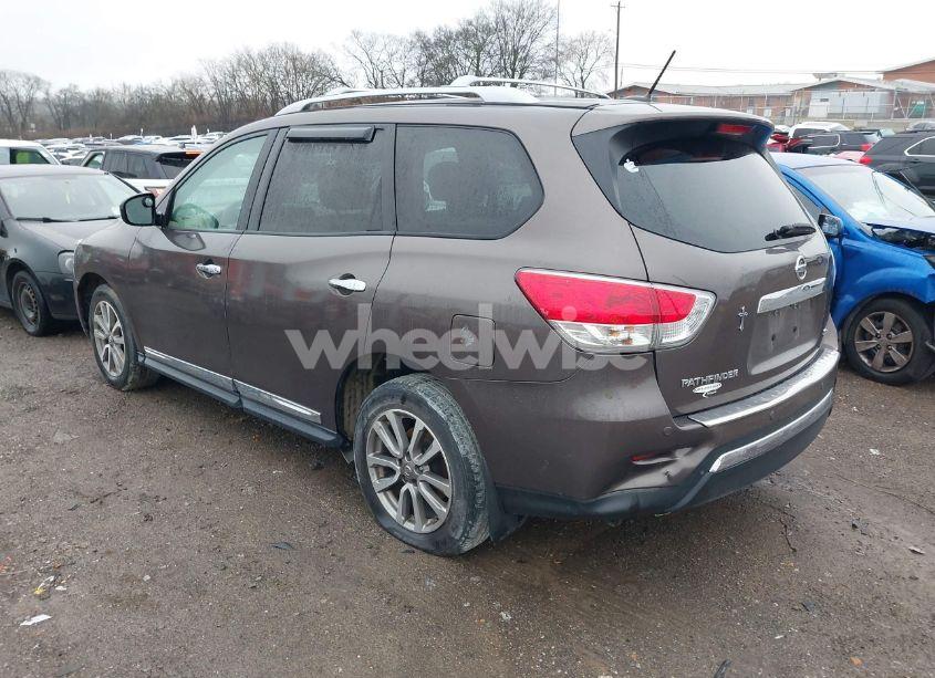 Photo 3 of 2015 Nissan Pathfinder SL (VIN 5N1AR2MN5FC688642)