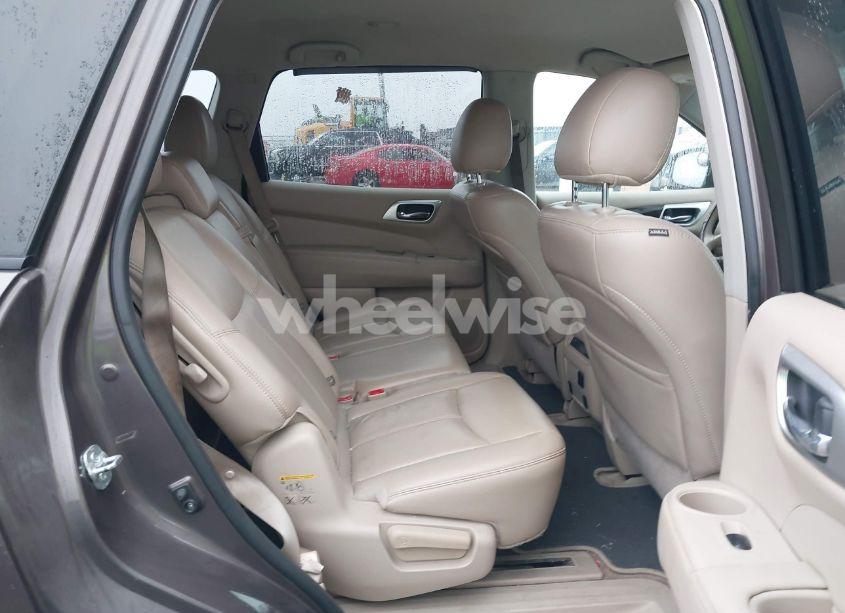 Photo 8 of 2015 Nissan Pathfinder SL (VIN 5N1AR2MN5FC688642)