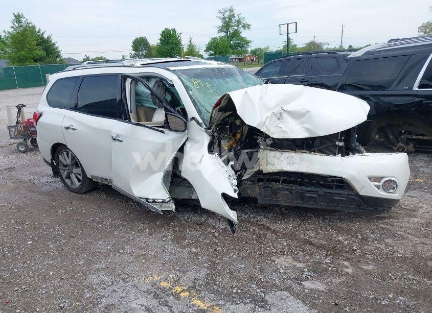 2015 Nissan Pathfinder PLATINUM (VIN 5N1AR2MN5FC711062) main photo