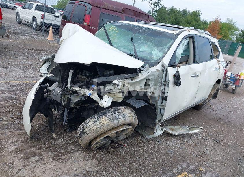 Photo 2 of 2015 Nissan Pathfinder PLATINUM (VIN 5N1AR2MN5FC711062)