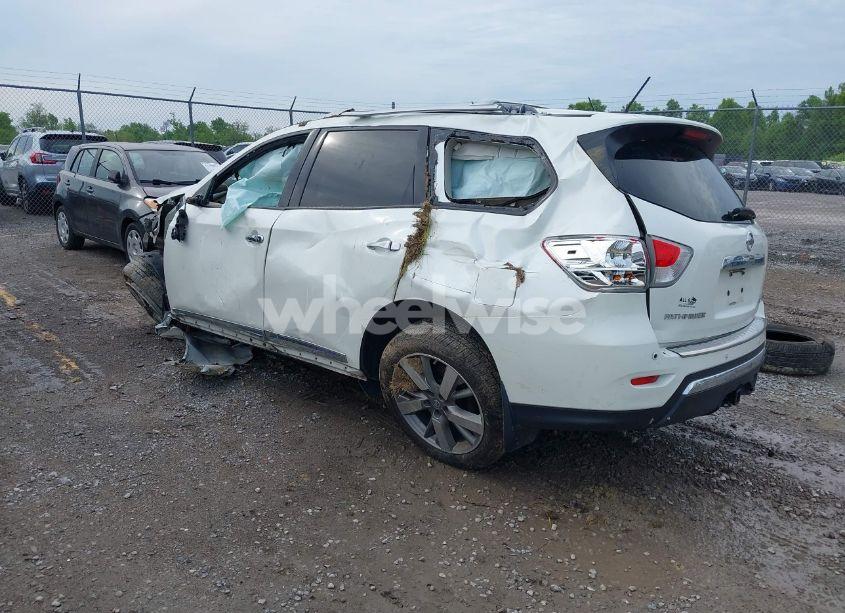 Photo 3 of 2015 Nissan Pathfinder PLATINUM (VIN 5N1AR2MN5FC711062)