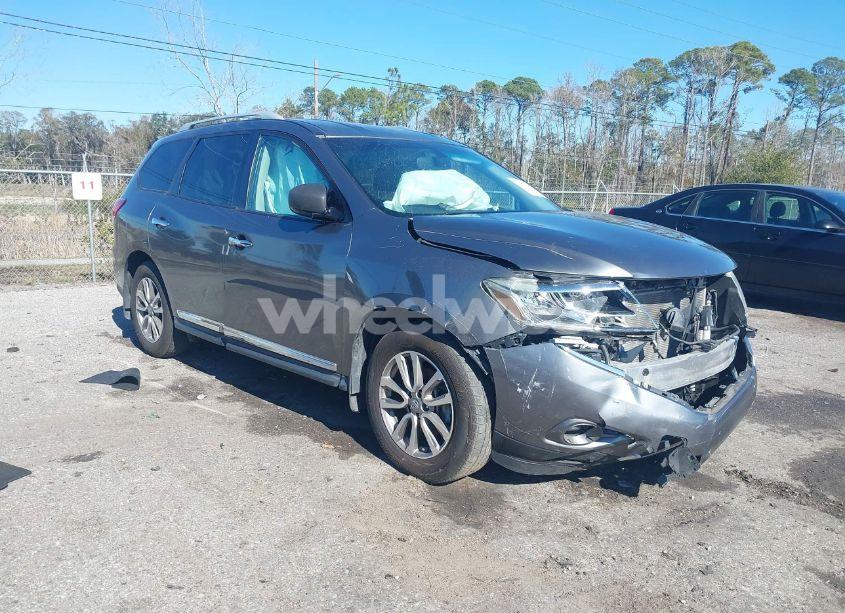 2016 Nissan Pathfinder SL (VIN 5N1AR2MN5GC620696) main photo