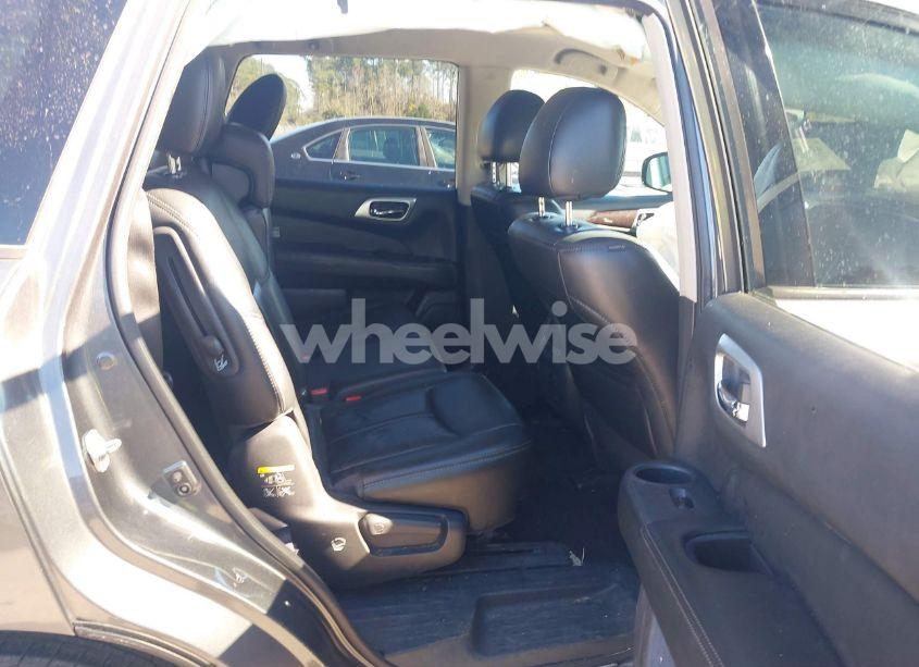 Photo 8 of 2016 Nissan Pathfinder SL (VIN 5N1AR2MN5GC620696)