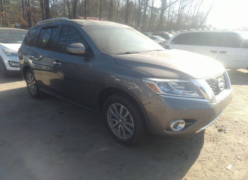 2016 Nissan Pathfinder SV (VIN 5N1AR2MN5GC634338) main photo