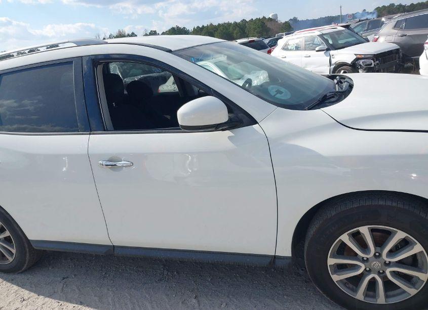 Photo 13 of 2016 Nissan Pathfinder PLATINUM/S/SL/SV (VIN 5N1AR2MN5GC634503)