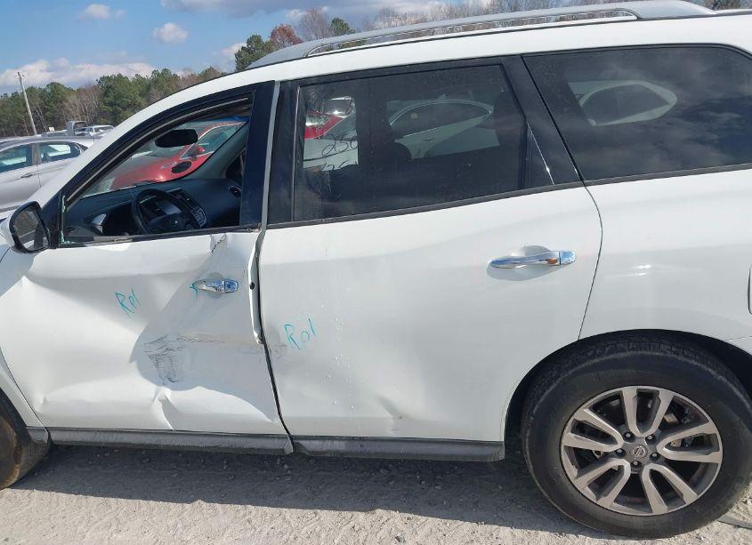 Photo 14 of 2016 Nissan Pathfinder PLATINUM/S/SL/SV (VIN 5N1AR2MN5GC634503)