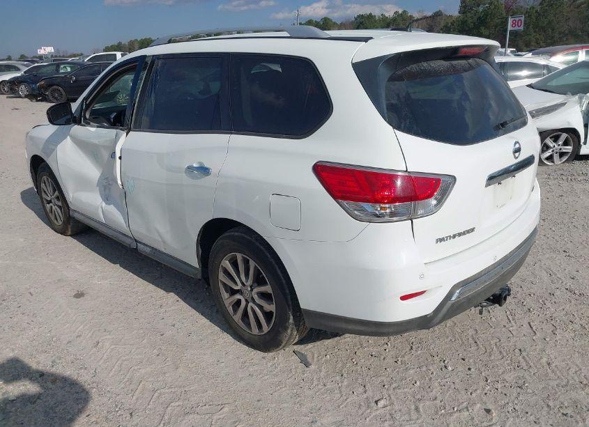 Photo 3 of 2016 Nissan Pathfinder PLATINUM/S/SL/SV (VIN 5N1AR2MN5GC634503)