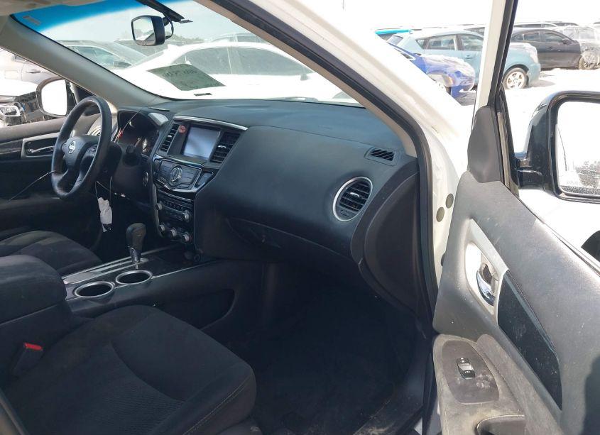 Photo 5 of 2016 Nissan Pathfinder PLATINUM/S/SL/SV (VIN 5N1AR2MN5GC634503)