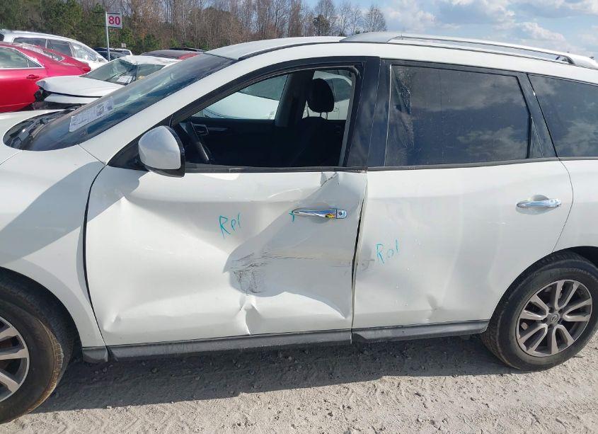 Photo 6 of 2016 Nissan Pathfinder PLATINUM/S/SL/SV (VIN 5N1AR2MN5GC634503)