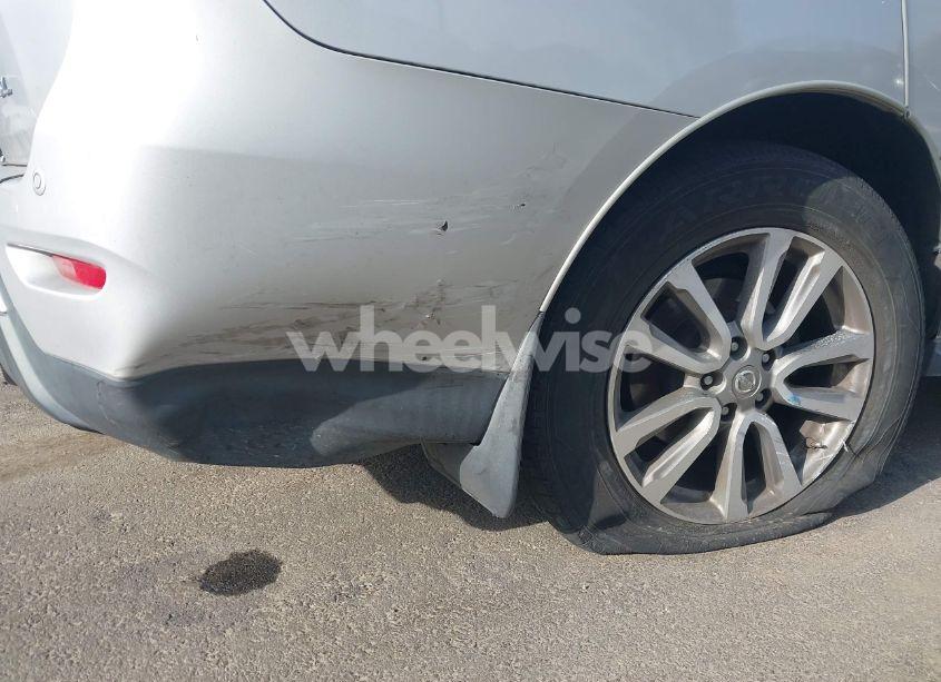 Photo 12 of 2016 Nissan Pathfinder SL (VIN 5N1AR2MN5GC648384)