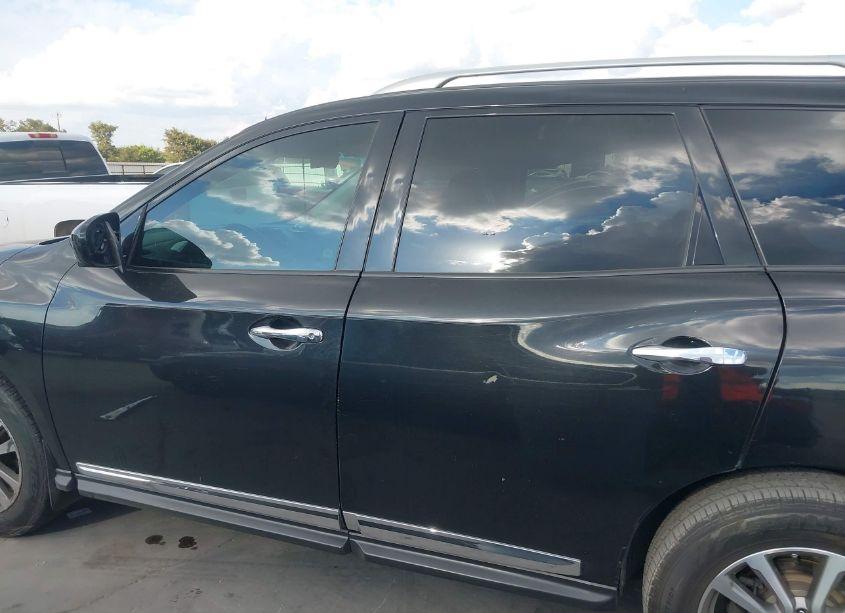 Photo 14 of 2016 Nissan Pathfinder SL (VIN 5N1AR2MN5GC665413)