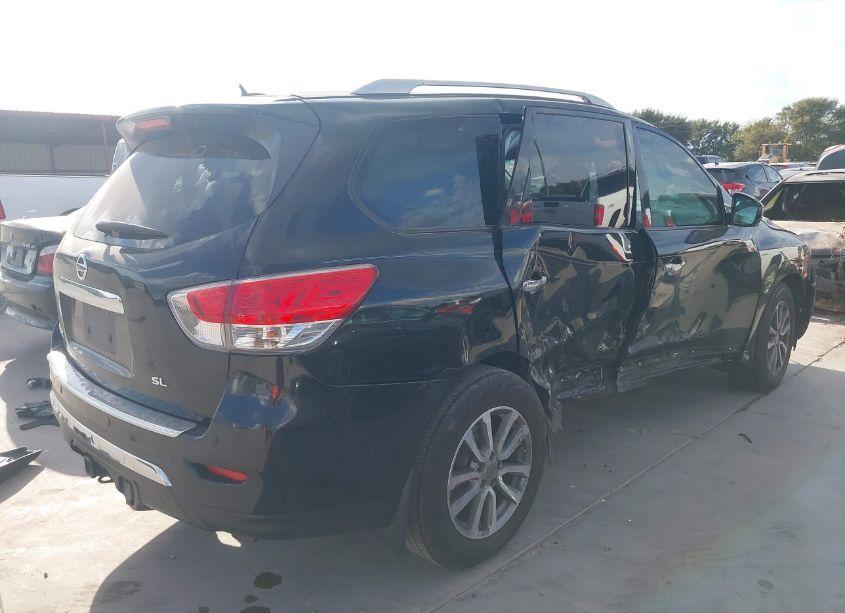 Photo 4 of 2016 Nissan Pathfinder SL (VIN 5N1AR2MN5GC665413)