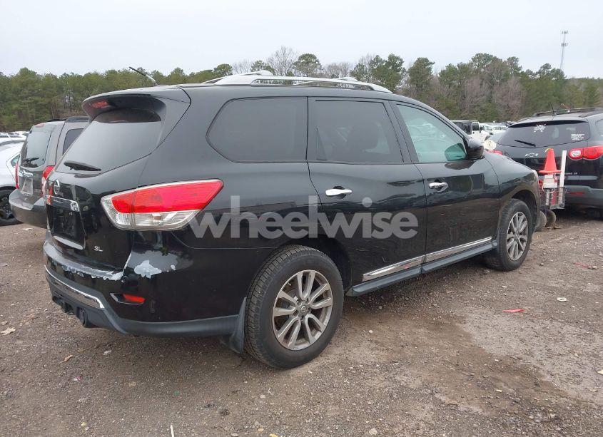 Photo 4 of 2013 Nissan Pathfinder SL (VIN 5N1AR2MN6DC661561)