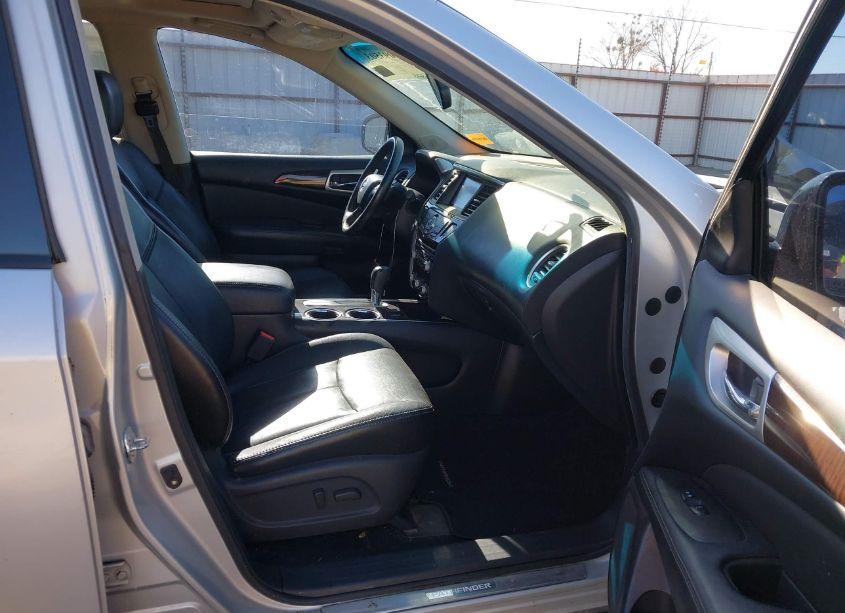 Photo 5 of 2014 Nissan Pathfinder SL (VIN 5N1AR2MN6EC636998)