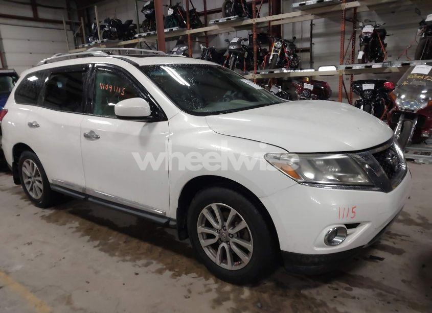 2014 Nissan Pathfinder SL (VIN 5N1AR2MN6EC668737) main photo