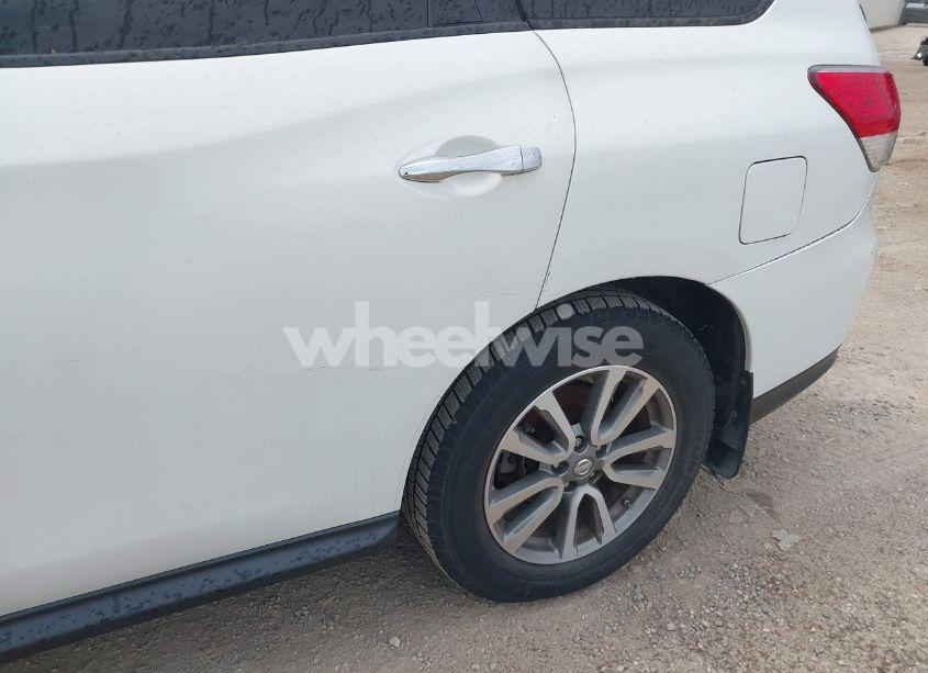 Photo 12 of 2014 Nissan Pathfinder SV (VIN 5N1AR2MN6EC685974)