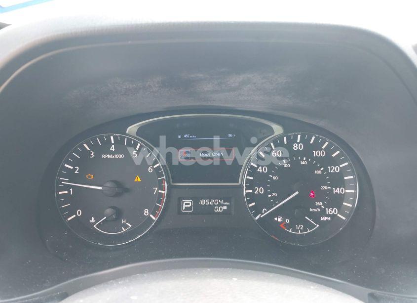 Photo 7 of 2014 Nissan Pathfinder SV (VIN 5N1AR2MN6EC685974)