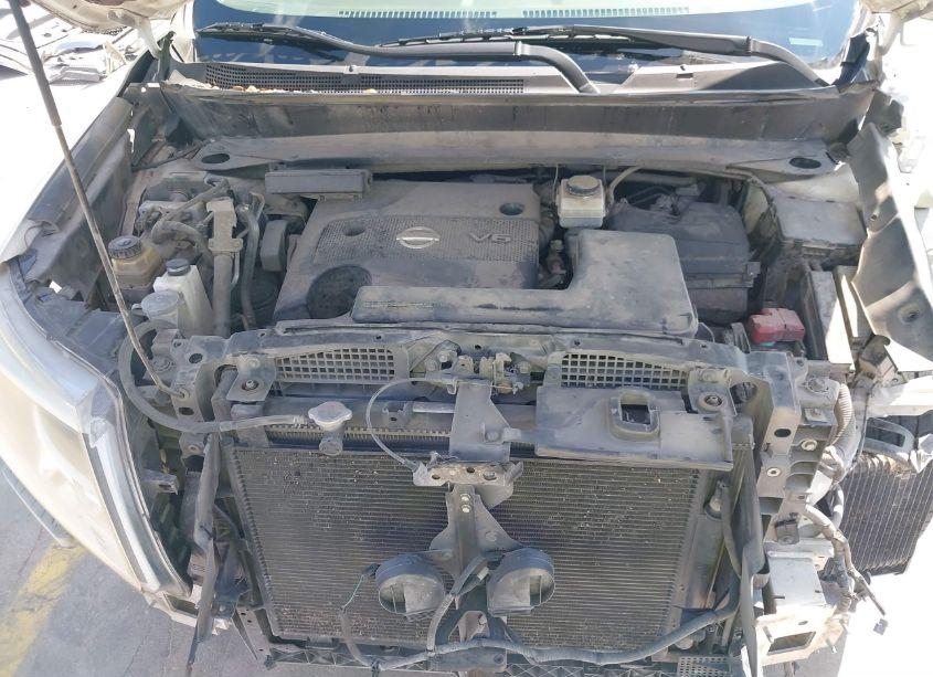 Photo 10 of 2014 Nissan Pathfinder SV (VIN 5N1AR2MN6EC705608)