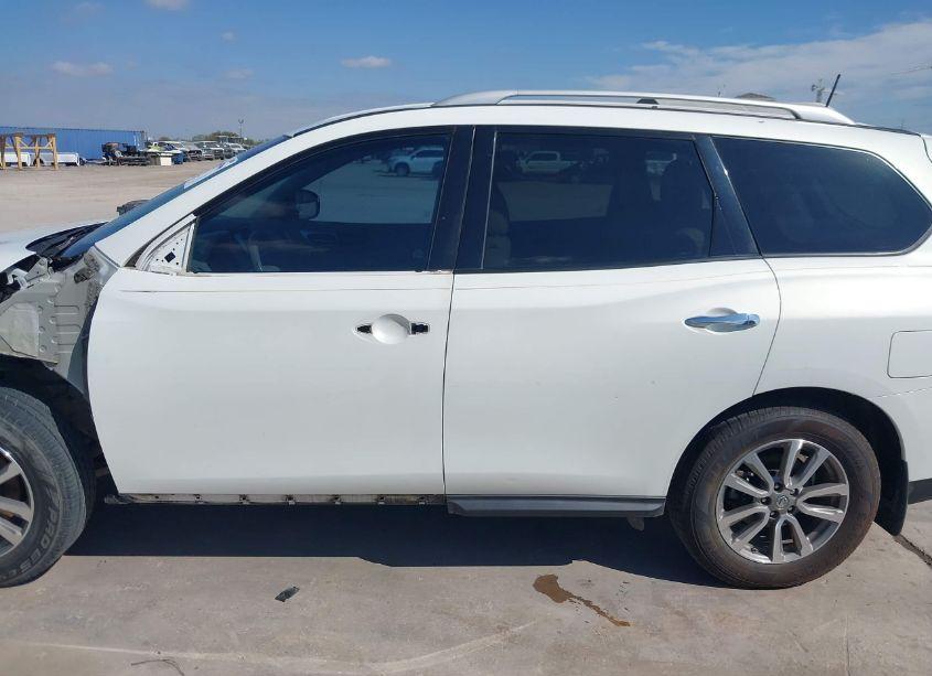 Photo 15 of 2014 Nissan Pathfinder SV (VIN 5N1AR2MN6EC705608)