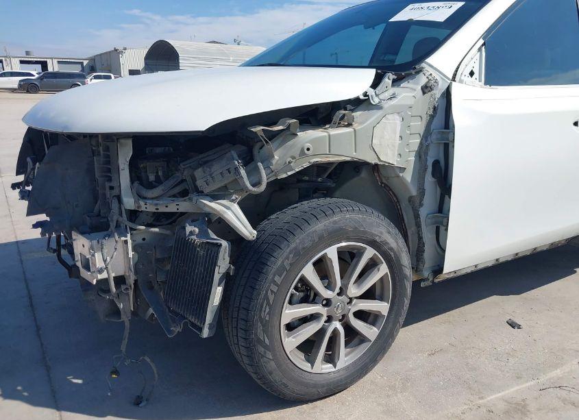 Photo 6 of 2014 Nissan Pathfinder SV (VIN 5N1AR2MN6EC705608)