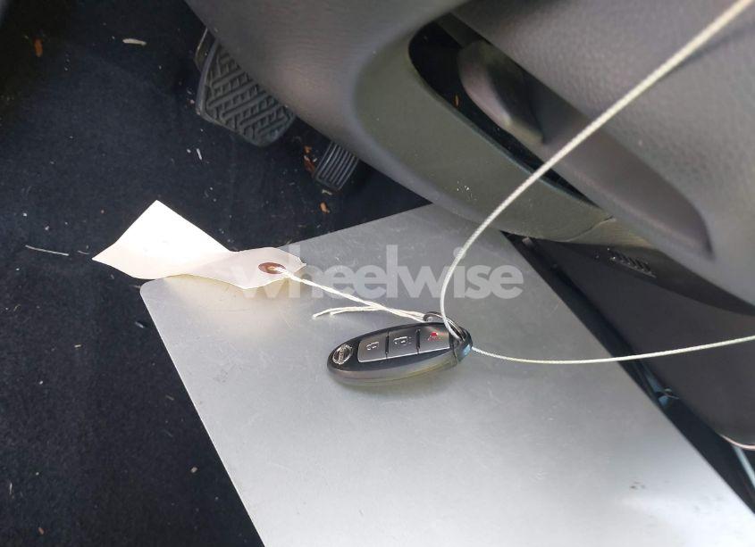 Photo 11 of 2014 Nissan Pathfinder SV (VIN 5N1AR2MN6EC724725)