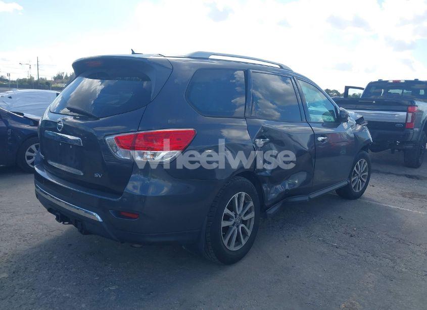 Photo 4 of 2014 Nissan Pathfinder SV (VIN 5N1AR2MN6EC724725)