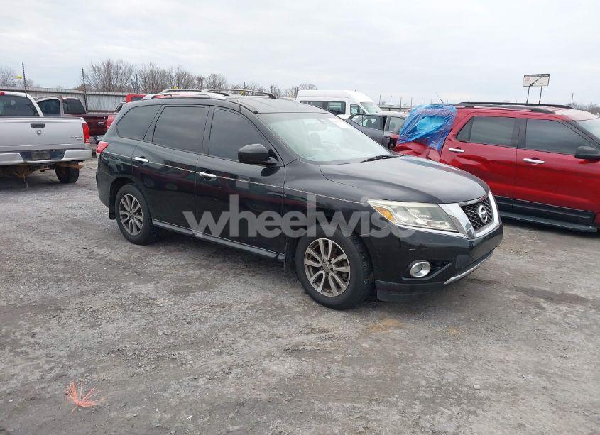 2015 Nissan Pathfinder SV (VIN 5N1AR2MN6FC602125) main photo