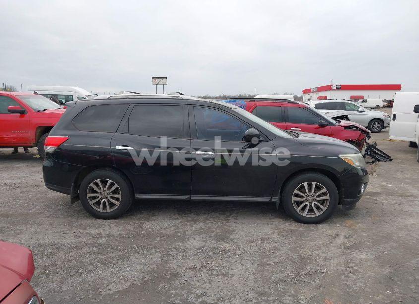 Photo 13 of 2015 Nissan Pathfinder SV (VIN 5N1AR2MN6FC602125)
