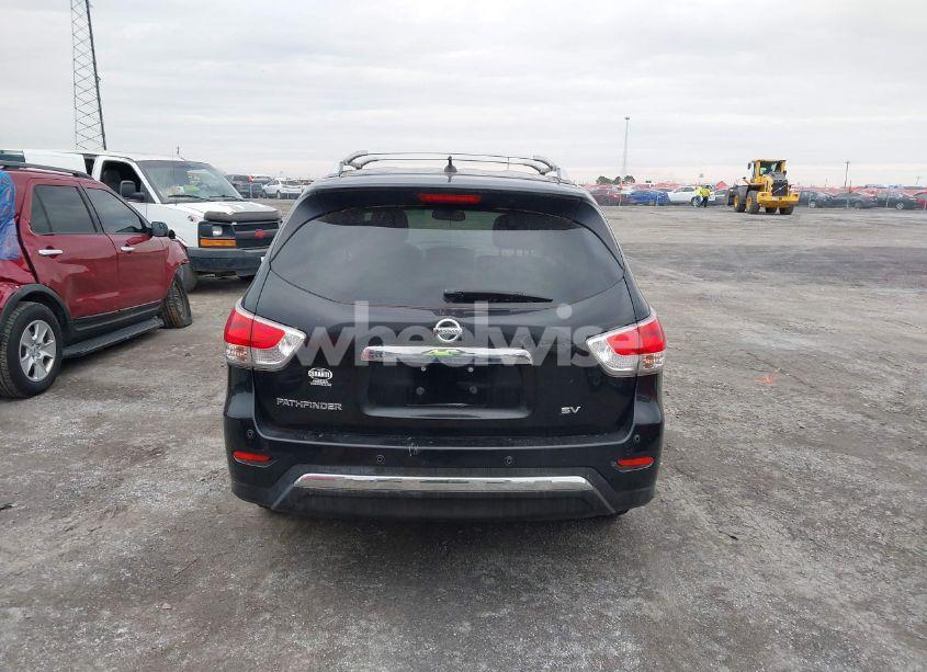 Photo 16 of 2015 Nissan Pathfinder SV (VIN 5N1AR2MN6FC602125)