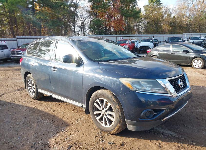 2015 Nissan Pathfinder S (VIN 5N1AR2MN6FC620611) main photo