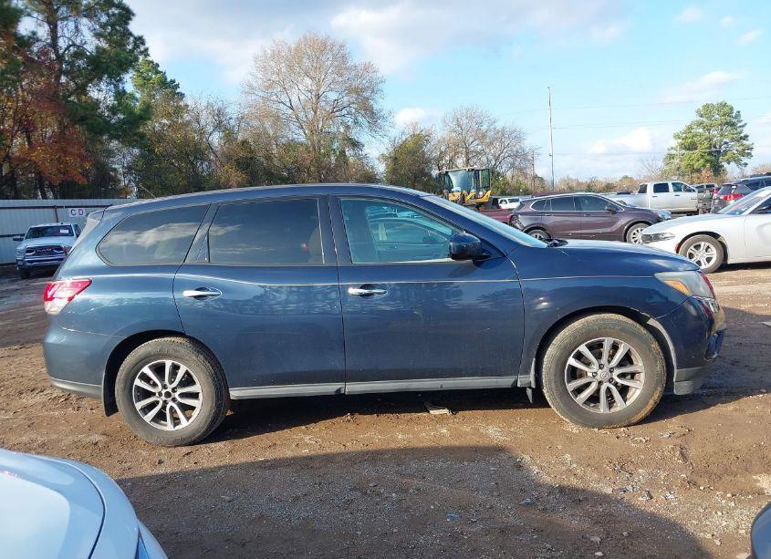 Photo 13 of 2015 Nissan Pathfinder S (VIN 5N1AR2MN6FC620611)