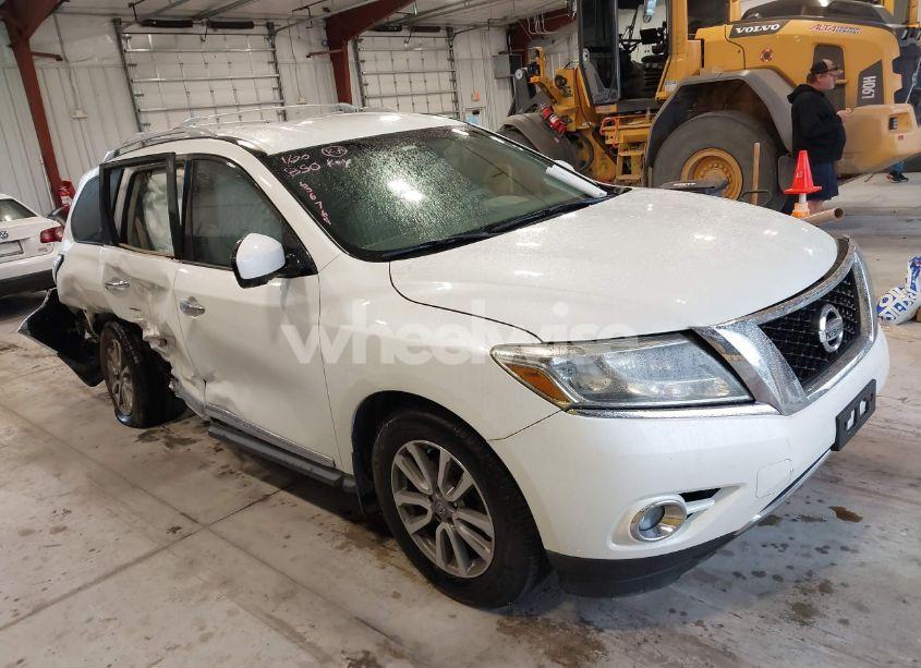 2015 Nissan Pathfinder SL (VIN 5N1AR2MN6FC636761) main photo