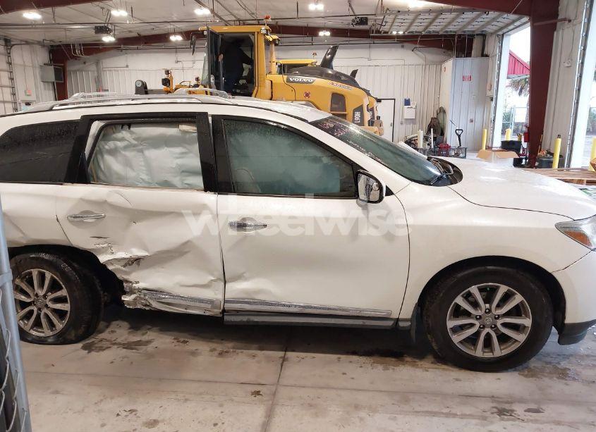 Photo 14 of 2015 Nissan Pathfinder SL (VIN 5N1AR2MN6FC636761)