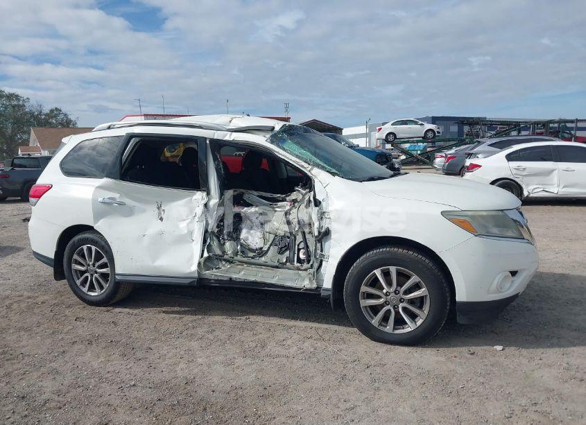 Photo 13 of 2015 Nissan Pathfinder S (VIN 5N1AR2MN6FC647842)