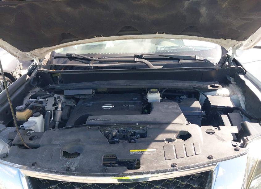 Photo 10 of 2015 Nissan Pathfinder SV (VIN 5N1AR2MN6FC649431)