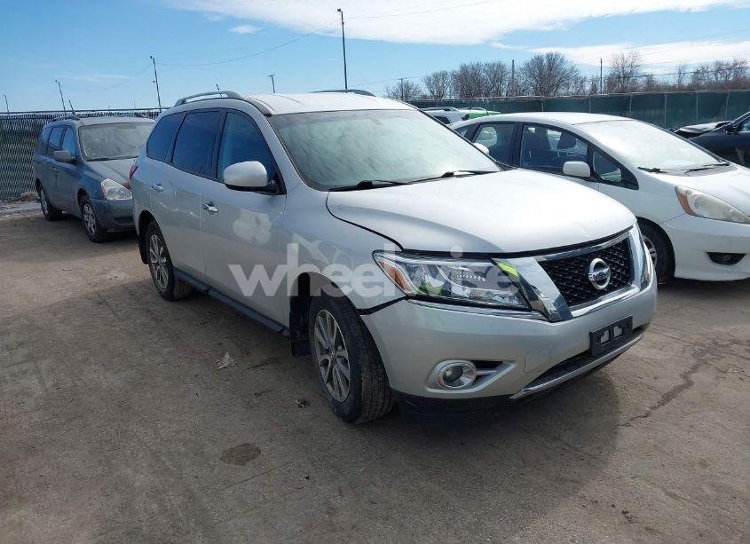 2015 Nissan Pathfinder SV (VIN 5N1AR2MN6FC706632) main photo