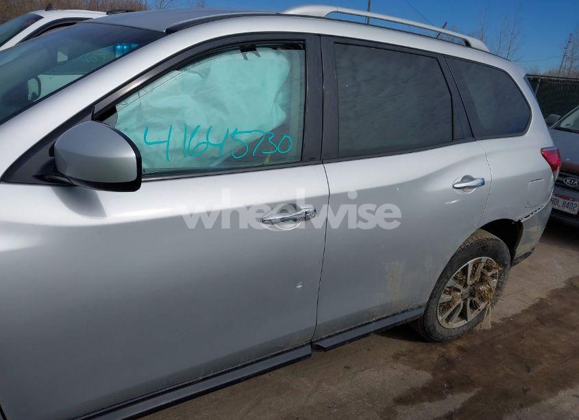 Photo 14 of 2015 Nissan Pathfinder SV (VIN 5N1AR2MN6FC706632)